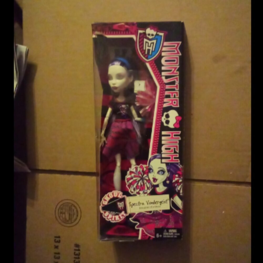 Monster High Ghoul Spirit Spectra Vondergeist Fashion Doll Girl Toy